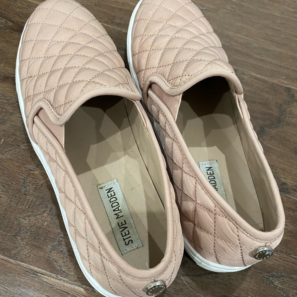 Steve Madden Flats